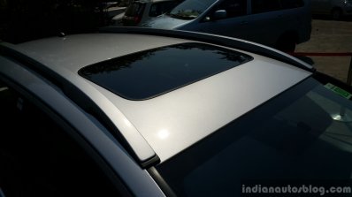 Honda WR-V sunroof