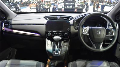 India-bound 2017 Honda CR-V 7-seater dashboard at the BIMS 2017