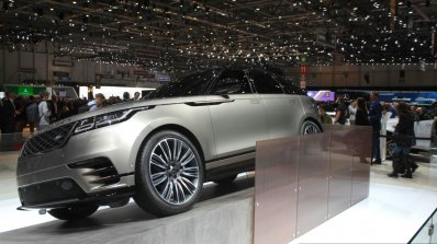 Range Rover Velar front quarter at the Geneva Motor Show