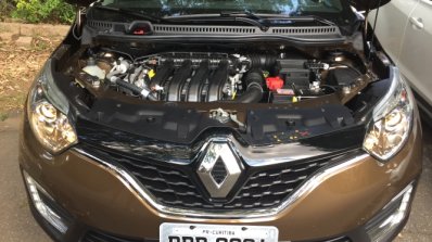 Renault Captur (Renault Kaptur) engine bay