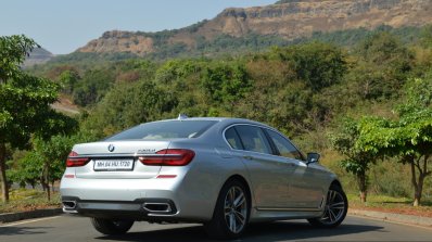 2017 BMW 7 Series M-Sport (730 Ld) rear three quarter Review