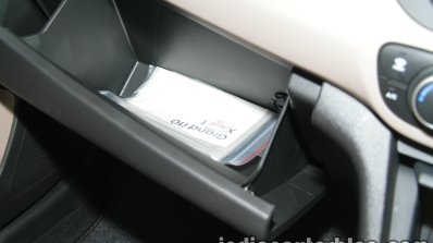 2017 Hyundai Xcent India launch glove box