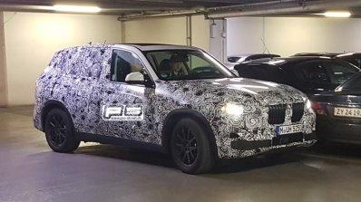 2018 BMW X5 front three quarters spy shot