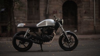 Hero Karizma cafe racer by Bullard Customs side