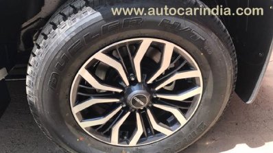 Isuzu MU-X wheel spied undisguised in India
