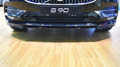Volvo S90 front bumper at 2017 Bangkok International Motor Show