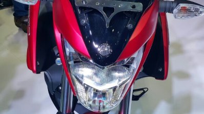 Yamaha V-Ixion R visor