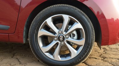 2017 Hyundai Xcent 1.2 Diesel (facelift) wheel review