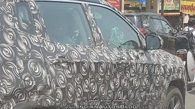2017 Jeep Compass right side spy shot India