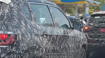 2017 Jeep Compass right side spy shot
