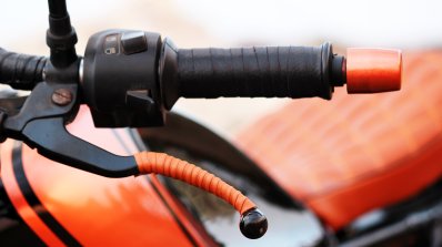 Bajaj Pulsar 200 DTS-i The PulRacer clutch lever