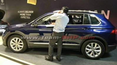 VW Tiguan profile at dealer training