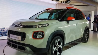 2017 Citroen C3 Aircross front three quarters left side second image