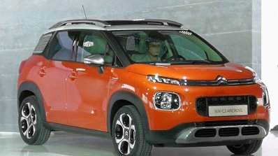 2017 Citroen C3 Aircross front three quarters right side