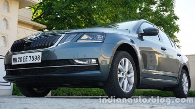 2017 Skoda Octavia front low revealed for India images