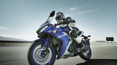 2017 Yamaha R3-Europe motion blue front three quarter