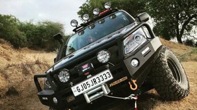 Isuzu D-Max V-Cross XS-09 by XS Overland
