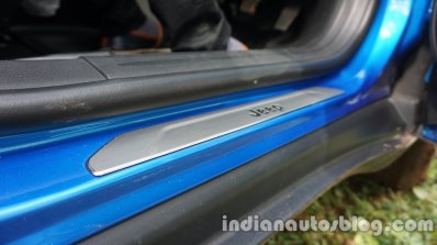 Jeep Compass floorboard review