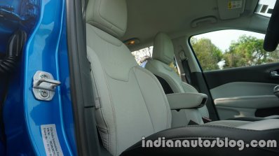 Jeep Compass front headroom review