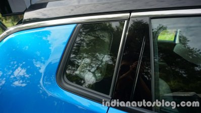 Jeep Compass quarter glass review