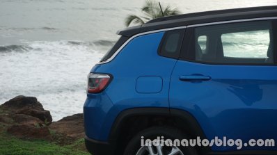 Jeep Compass roofline slope review