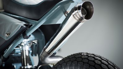 Royal Enfield Himalayan Gentleman Brat studio exhaust