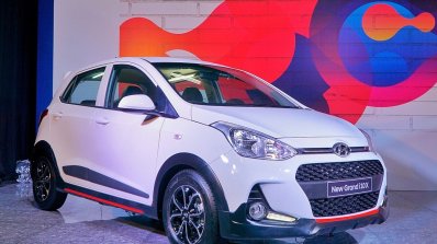 2017 Hyundai Grand i10X (facelift) front three quarters