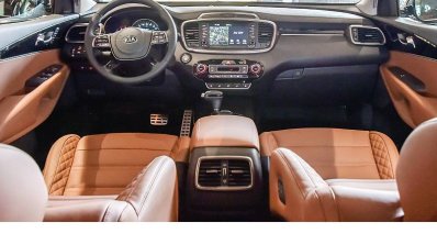 2018 Kia Sorento (facelift) interior dashboard