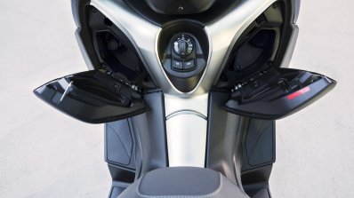 2018 Yamaha XMax 400 front storage