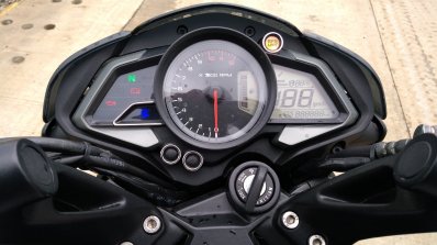 pulsar ns 160 indicator