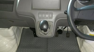 Mahindra Jeeto Minivan India launch gear knob