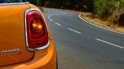 Mini Cooper S with JCW Tuning Kit taillamp 2017 Review