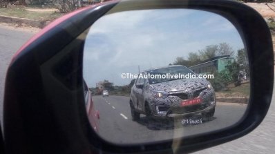 Renault Captur (Renault Kaptur) front three quarters right side spy shot India