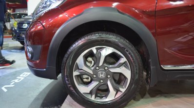 2017 Honda BR-V wheel at Nepal Auto Show