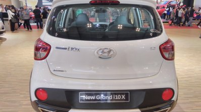 2017 Hyundai Grand i10X (facelift) rear 2017 GIIAS Live