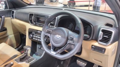 2017 Kia Sportage dashboard at GIIAS 2017