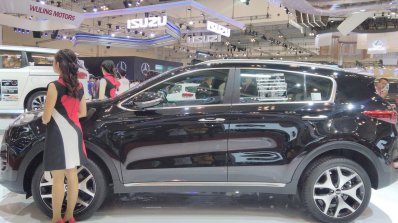 2017 Kia Sportage left side at GIIAS 2017