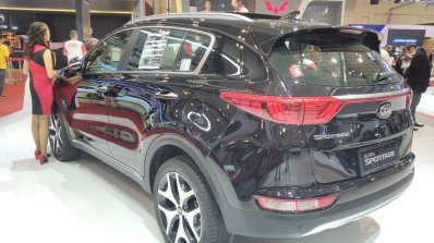 2017 Kia Sportage rear three quarters at GIIAS 2017
