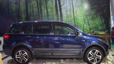 2017 Tata Hexa at Nepal Auto Show right side