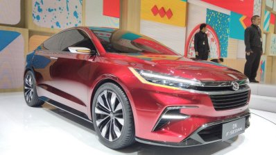 Daihatsu DN F-Sedan GIIAS 2017 right front angle view