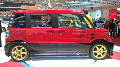 Daihatsu Move Canbus at GIIAS 2017 right side view