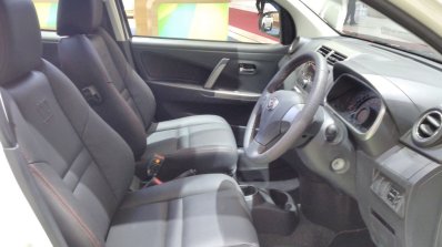 Daihatsu Sirion Special Edition GIIAS 2017 front seats