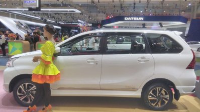 Daihatsu Xenia Special Edition GIIAS 2017 left side view