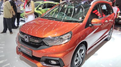 Honda Mobilio RS GIIAS 2017 front three quarters