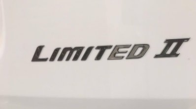 Hyundai H-1 Limited II badge