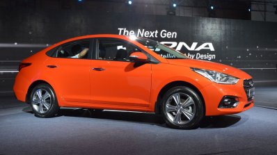 Hyundai Verna 2017 side three quarters