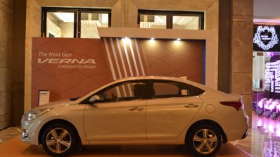 Hyundai Verna 2017 side view
