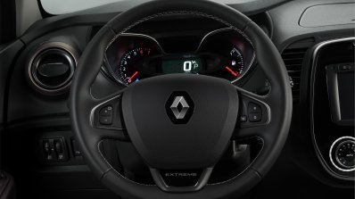 Renault Kaptur EXTREME steering wheel