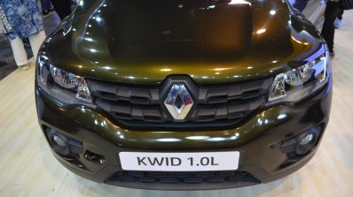 Renault Kwid 1.0L front fascia front view at Nepal Auto Show 2017