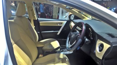 Toyota Corolla Altis special edition at GIIAS 2017 front seats